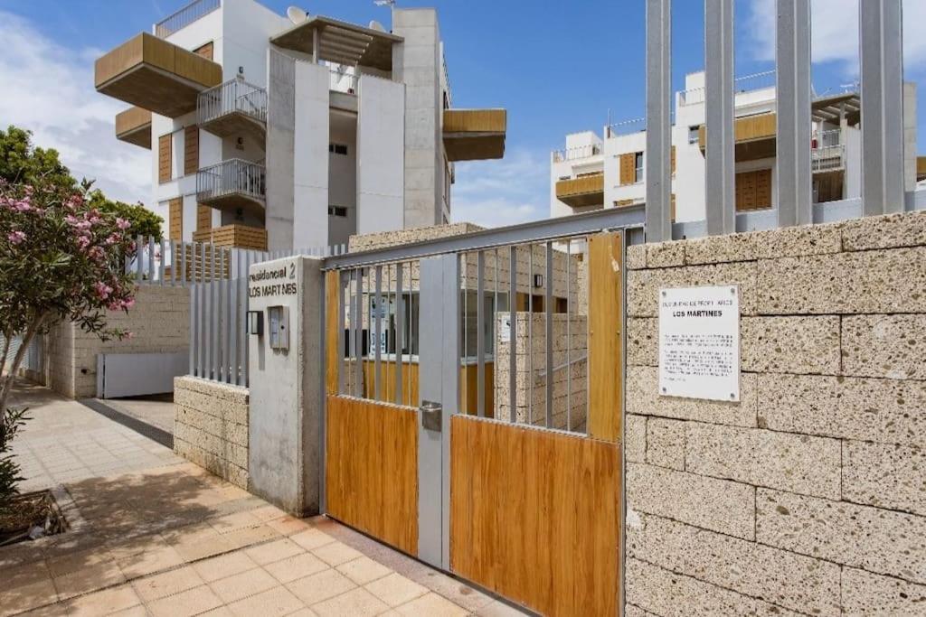 El Medano Beachfront Triplex Penthouse With Pool, Rooftop, Sea View Esterno foto