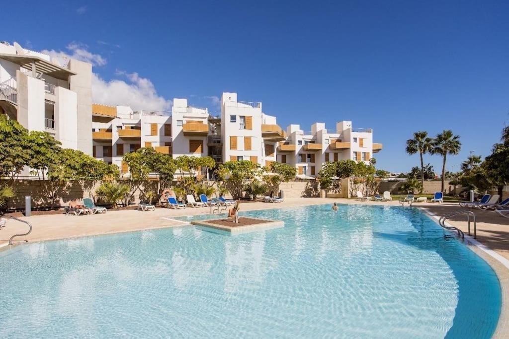 El Medano Beachfront Triplex Penthouse With Pool, Rooftop, Sea View Esterno foto